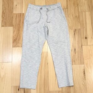 LIKE NEW Lululemon Women’s On The Fly Pant *27"